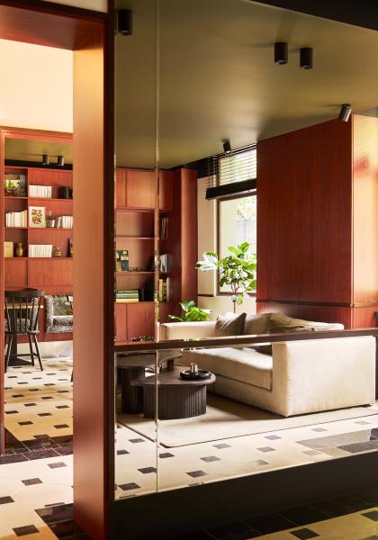 Hôtel Marguerite Paris - Concierge service (Luggage storage)